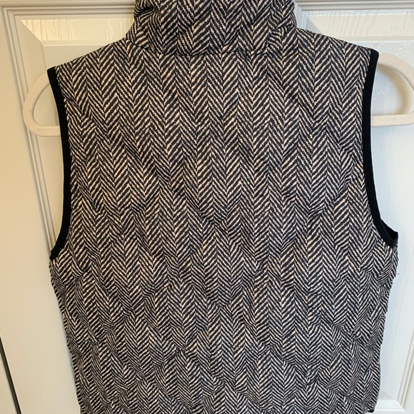 J Crew vest/Jacket- black stripes - size XS - Picture 4 of 4